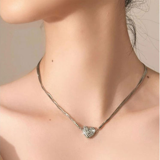 Glow ™ - Collar Corazón Magnético